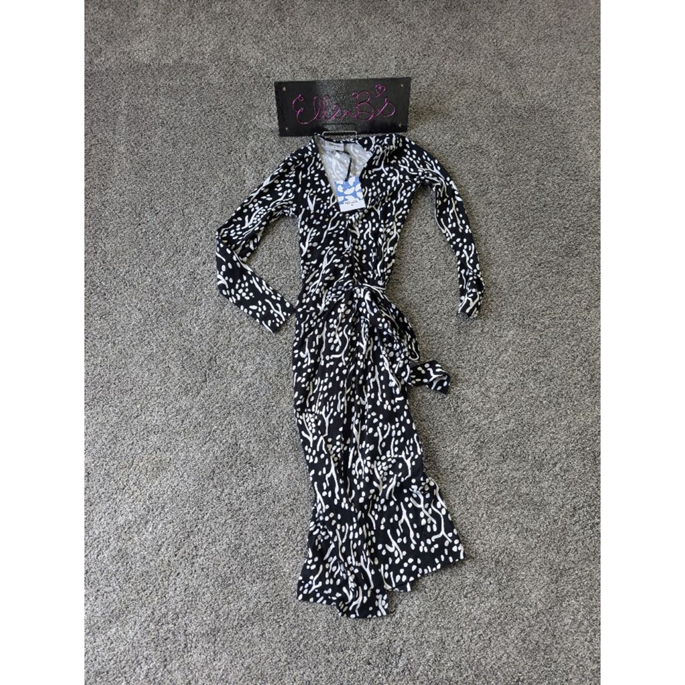 NWT Diane Von Furstenberg Black/White Wrap Front Long Sleeve Dress XXS